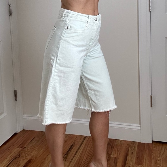 Zara Denim Bermuda Shorts - Picture 2 of 8